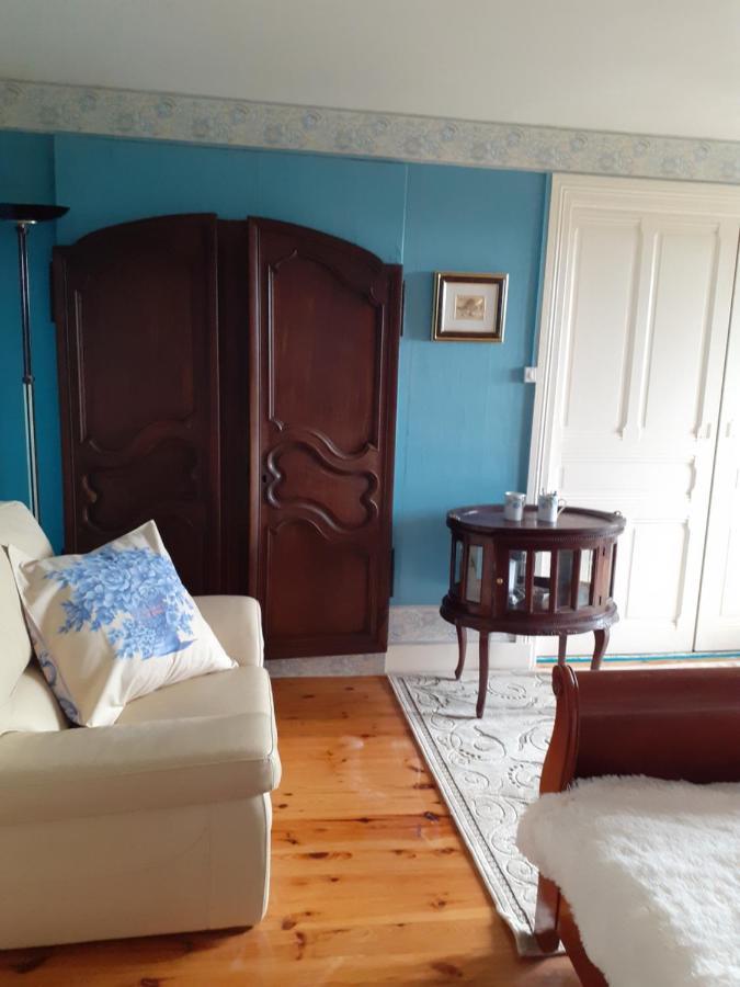 7042Douce Nuit Hotel Saint-Germain-Laval  Екстериор снимка